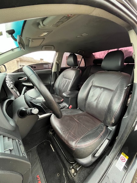 TOYOTA COROLLA 2.0 XRS 16V FLEX 4P AUTOMÁTICO 2014/2014 BOSCO AUTOMÓVEIS GUAPORÉ / Carros no Vale