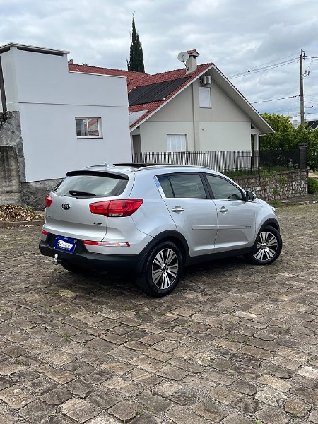 KIA SPORTAGE 2.0 EX 4X2 16V GASOLINA 4P AUTOMÁTICO 2015/2015 BOSCO AUTOMÓVEIS GUAPORÉ / Carros no Vale