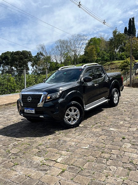 NISSAN FRONTIER 2.3 XE 4X4 CD BI TURBO DIESEL 4P AUTOMÁTICO 2023/2024 BOSCO AUTOMÓVEIS GUAPORÉ / Carros no Vale