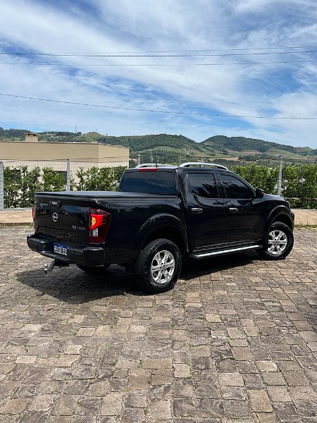 NISSAN FRONTIER 2.3 XE 4X4 CD BI TURBO DIESEL 4P AUTOMÁTICO 2023/2024 BOSCO AUTOMÓVEIS GUAPORÉ / Carros no Vale