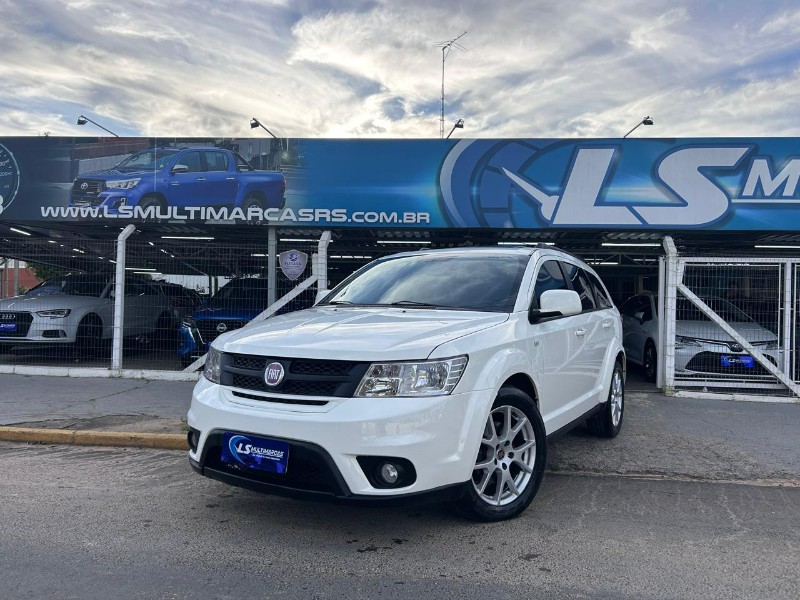 FIAT FREEMONT EMOT./PRECISION 2.4 16V 5P AUT. 2014/2014 LS MULTIMARCAS VENÂNCIO AIRES / Carros no Vale