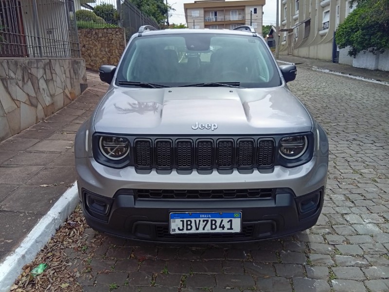 JEEP RENEGADE SPORT 1.3 T270 2023 2022/2023 ALTERNATIVA VEÍCULOS LAJEADO / Carros no Vale