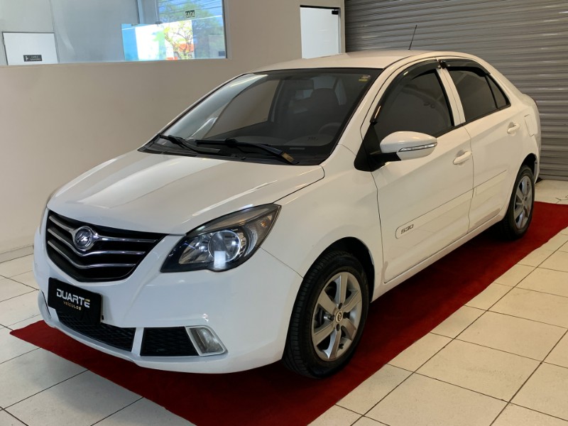 LIFAN 530 1.5 16V 2014/2015 DUARTE VEÍCULOS PORTO ALEGRE / Carros no Vale