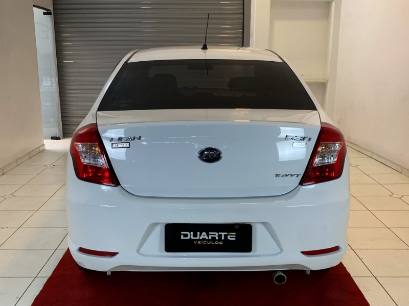 LIFAN 530 1.5 16V 2014/2015 DUARTE VEÍCULOS PORTO ALEGRE / Carros no Vale