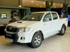 TOYOTA HILUX 3.0 SRV 4X4 CD 16V TURBO 2013/2013 JOÃO CARROS MULTIMARCAS GUAPORÉ / Carros no Vale