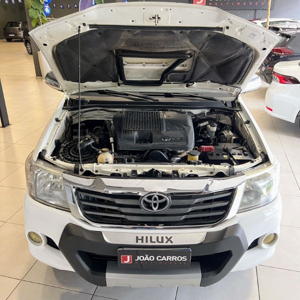 TOYOTA HILUX 3.0 SRV 4X4 CD 16V TURBO 2013/2013 JOÃO CARROS MULTIMARCAS GUAPORÉ / Carros no Vale