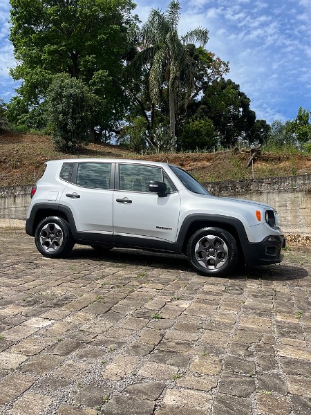 JEEP RENEGADE 1.8 16V FLEX SPORT 4P AUTOMÁTICO 2016/2016 BOSCO AUTOMÓVEIS GUAPORÉ / Carros no Vale