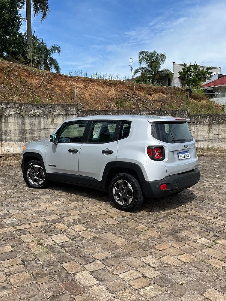 JEEP RENEGADE 1.8 16V FLEX SPORT 4P AUTOMÁTICO 2016/2016 BOSCO AUTOMÓVEIS GUAPORÉ / Carros no Vale