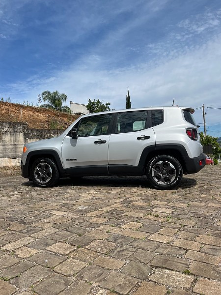 JEEP RENEGADE 1.8 16V FLEX SPORT 4P AUTOMÁTICO 2016/2016 BOSCO AUTOMÓVEIS GUAPORÉ / Carros no Vale