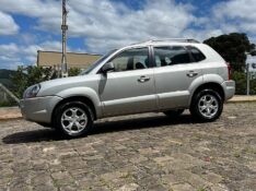 HYUNDAI TUCSON 2.0 GLS FLEX 4P AUT 2012/2012 BOSCO AUTOMÓVEIS GUAPORÉ / Carros no Vale
