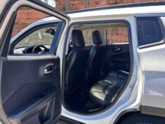 JEEP COMPASS LONGITUDE 2.0 4X4 DIES. 16V AUT 2017/2017 LS MULTIMARCAS VENÂNCIO AIRES / Carros no Vale