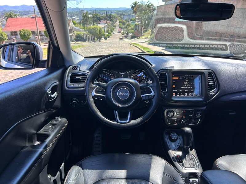 JEEP COMPASS LONGITUDE 2.0 4X4 DIES. 16V AUT 2017/2017 LS MULTIMARCAS VENÂNCIO AIRES / Carros no Vale
