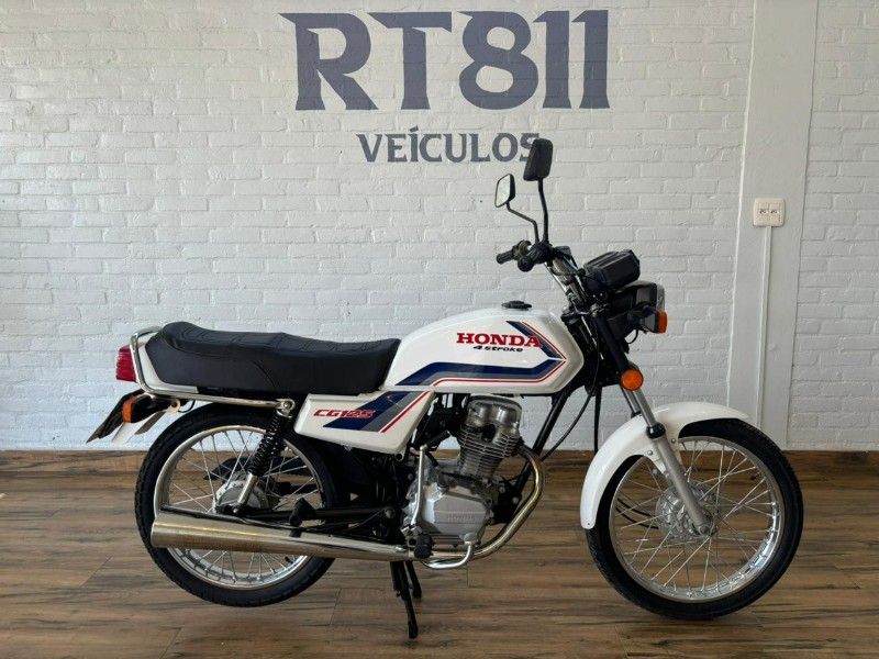 HONDA MOTOS CG 125 /1988 RT 811 VEÍCULOS ARROIO DO MEIO / Carros no Vale