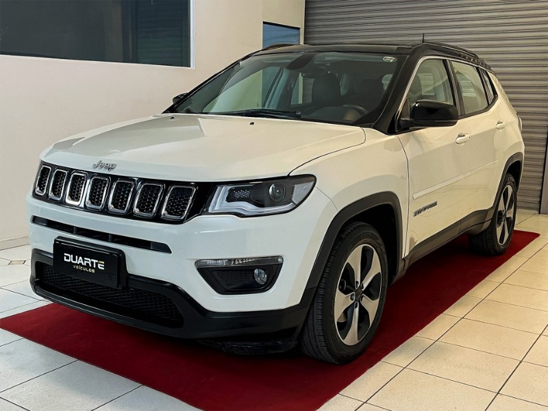 JEEP COMPASS 2.0 LONGITUDE 2017/2018 DUARTE VEÍCULOS PORTO ALEGRE / Carros no Vale