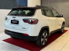 JEEP COMPASS 2.0 LONGITUDE 2017/2018 DUARTE VEÍCULOS PORTO ALEGRE / Carros no Vale
