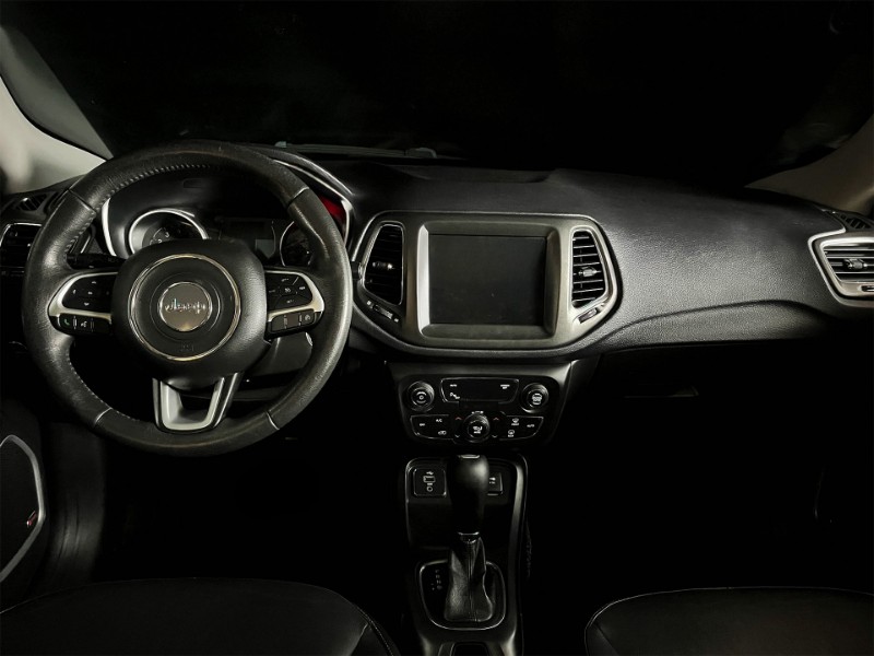 JEEP COMPASS 2.0 LONGITUDE 2017/2018 DUARTE VEÍCULOS PORTO ALEGRE / Carros no Vale