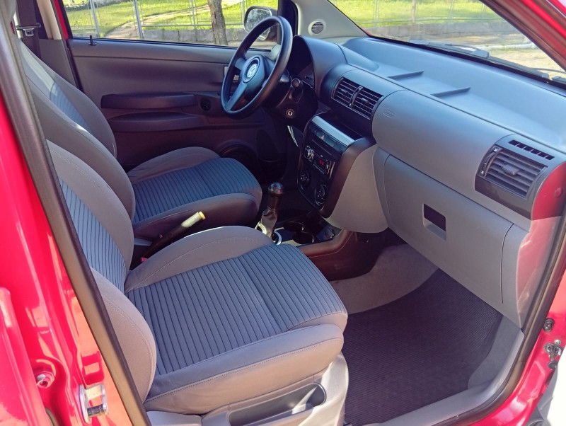 VOLKSWAGEN SPACEFOX CONFORTLINE 1.6 2006/2007 ALTERNATIVA VEÍCULOS LAJEADO / Carros no Vale