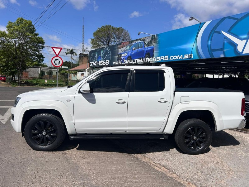 VOLKSWAGEN AMAROK HIGH.CD 2.0 16V TDI 4X4 DIES AUT 2015/2015 LS MULTIMARCAS VENÂNCIO AIRES / Carros no Vale