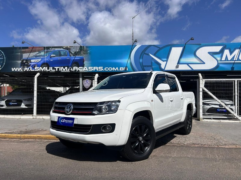 VOLKSWAGEN AMAROK HIGH.CD 2.0 16V TDI 4X4 DIES AUT 2015/2015 LS MULTIMARCAS VENÂNCIO AIRES / Carros no Vale