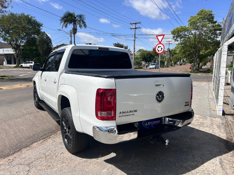 VOLKSWAGEN AMAROK HIGH.CD 2.0 16V TDI 4X4 DIES AUT 2015/2015 LS MULTIMARCAS VENÂNCIO AIRES / Carros no Vale