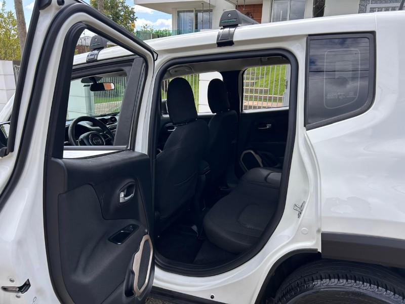 JEEP RENEGADE SPORT 1.8 4X2 FLEX 16V AUT. 2017/2016 LS MULTIMARCAS VENÂNCIO AIRES / Carros no Vale