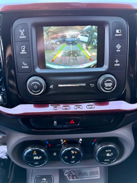 FIAT TORO 1.8 16V EVO FLEX FREEDOM OPEN EDITION AT6 2016/2017 AR MULTIMARCAS VENÂNCIO AIRES / Carros no Vale