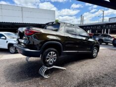 FIAT TORO 1.8 16V EVO FLEX FREEDOM OPEN EDITION AT6 2016/2017 AR MULTIMARCAS VENÂNCIO AIRES / Carros no Vale
