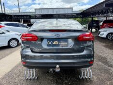 FORD FOCUS 2.0 SE 16V FLEX 4P POWERSHIFT 2017/2018 AR MULTIMARCAS VENÂNCIO AIRES / Carros no Vale