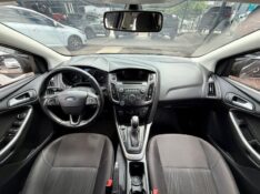 FORD FOCUS 2.0 SE 16V FLEX 4P POWERSHIFT 2017/2018 AR MULTIMARCAS VENÂNCIO AIRES / Carros no Vale