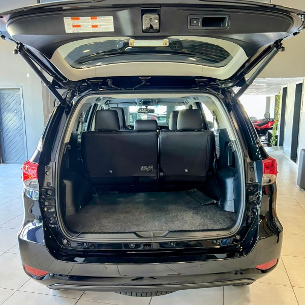 TOYOTA HILUX SW4 2.8 SRX 4X4 16V 2017/2017 JOÃO CARROS MULTIMARCAS GUAPORÉ / Carros no Vale