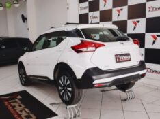 NISSAN KICKS 1.6 16V SL 2020/2020 TIAGO AUTOMÓVEIS VENÂNCIO AIRES / Carros no Vale