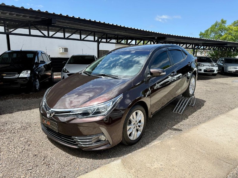 TOYOTA COROLLA XEI 2.0 FLEX 16V AUT. 2017/2018 AR MULTIMARCAS VENÂNCIO AIRES / Carros no Vale