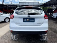 FORD FOCUS TITANIUM 2.0 16V FLEX 2016/2016 AR MULTIMARCAS VENÂNCIO AIRES / Carros no Vale