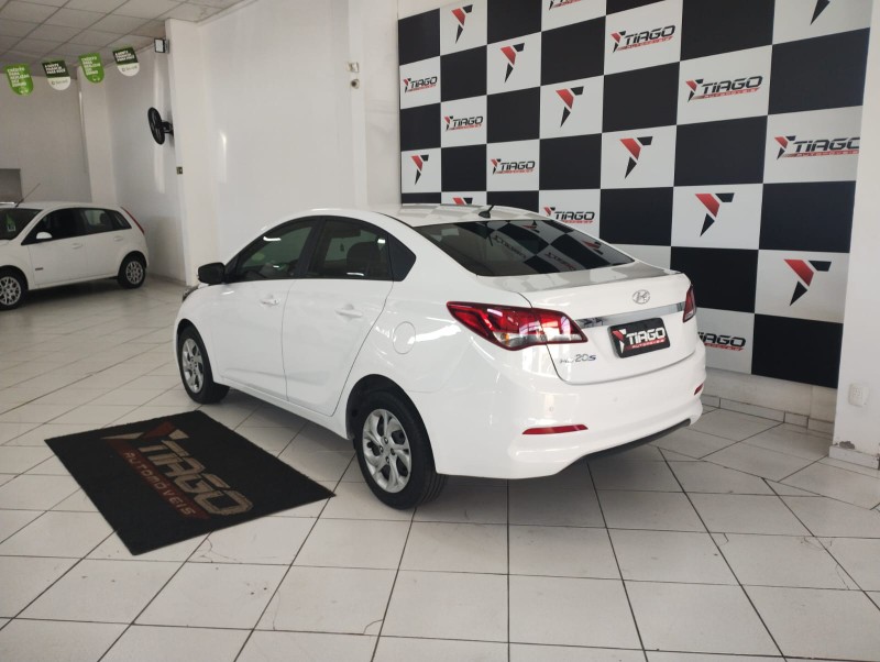 HYUNDAI HB20S 1.0 COMFORT PLUS 2019/2019 TIAGO AUTOMÓVEIS VENÂNCIO AIRES / Carros no Vale