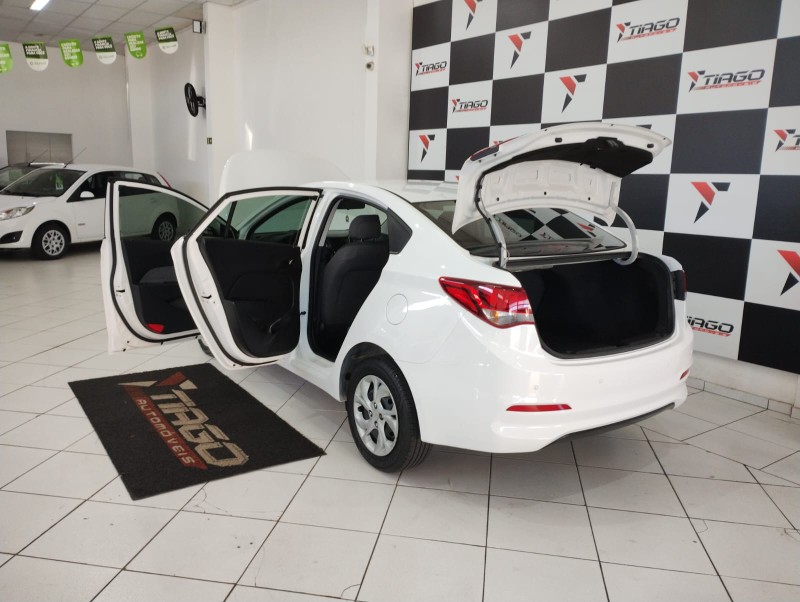 HYUNDAI HB20S 1.0 COMFORT PLUS 2019/2019 TIAGO AUTOMÓVEIS VENÂNCIO AIRES / Carros no Vale