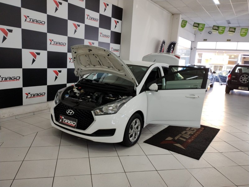 HYUNDAI HB20S 1.0 COMFORT PLUS 2019/2019 TIAGO AUTOMÓVEIS VENÂNCIO AIRES / Carros no Vale