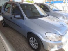 CHEVROLET CELTA 1.0 /2010 RENAUTO VEÍCULOS LAJEADO / Carros no Vale