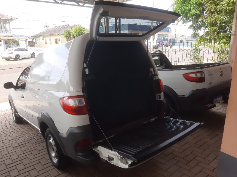FIAT STRADA WORKING HARD 1.4 FIRE FLEX 8V CS /2019 RENAUTO VEÍCULOS LAJEADO / Carros no Vale