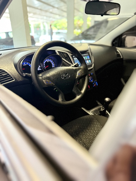 HYUNDAI HB20 1.0 UNIQUE 12V FLEX 4P MANUAL 2019/2019 MALAGGI VEÍCULOS ENCANTADO / Carros no Vale