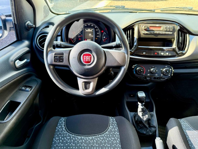 FIAT UNO EVOLUTION 1.4 8V FLEX 2014/2015 AR MULTIMARCAS VENÂNCIO AIRES / Carros no Vale