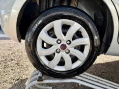 FIAT PALIO 1.0 MPI ATTRACTIVE 8V FLEX 4P MANUAL 2015/2016 AR MULTIMARCAS VENÂNCIO AIRES / Carros no Vale