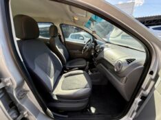 FIAT PALIO 1.0 MPI ATTRACTIVE 8V FLEX 4P MANUAL 2015/2016 AR MULTIMARCAS VENÂNCIO AIRES / Carros no Vale