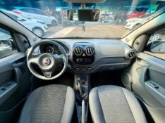 FIAT PALIO 1.0 MPI ATTRACTIVE 8V FLEX 4P MANUAL 2015/2016 AR MULTIMARCAS VENÂNCIO AIRES / Carros no Vale