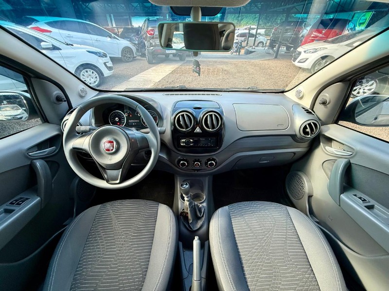 FIAT PALIO 1.0 MPI ATTRACTIVE 8V FLEX 4P MANUAL 2015/2016 AR MULTIMARCAS VENÂNCIO AIRES / Carros no Vale
