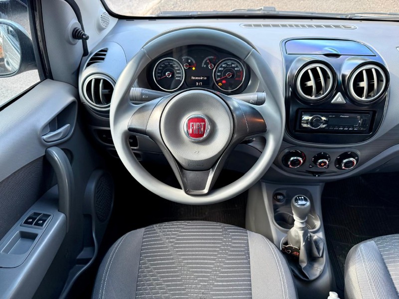 FIAT PALIO 1.0 MPI ATTRACTIVE 8V FLEX 4P MANUAL 2015/2016 AR MULTIMARCAS VENÂNCIO AIRES / Carros no Vale