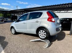 FIAT PALIO 1.0 MPI ATTRACTIVE 8V FLEX 4P MANUAL 2015/2016 AR MULTIMARCAS VENÂNCIO AIRES / Carros no Vale