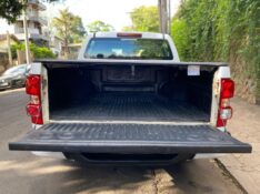 CHEVROLET S-10 LS 2.8 TURBO 4X4 2019/2020 ESTAÇÃO DO CARRO ESTRELA / Carros no Vale