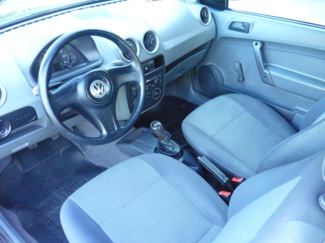 VOLKSWAGEN GOL 1.0 GIV 2012/2013 PREMIUM AUTOMÓVEIS ARROIO DO MEIO / Carros no Vale