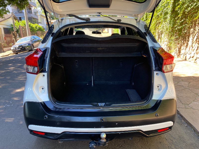 NISSAN KICKS SL 1.6 16V CVT 2016/2017 ESTAÇÃO DO CARRO ESTRELA / Carros no Vale
