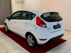 FORD FIESTA 1.6 SE HATCH 16V FLEX 4P AUTOMÁTICO 2013/2014 DUARTE VEÍCULOS PORTO ALEGRE / Carros no Vale